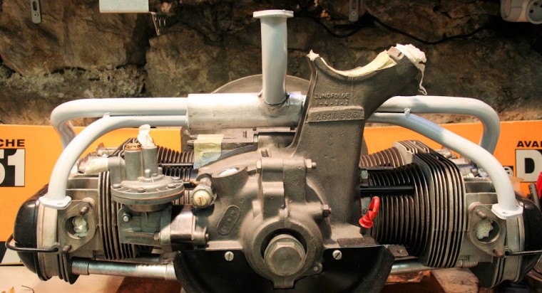 vw pipe admission pied moule