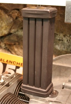 VW pied moulé radiateur