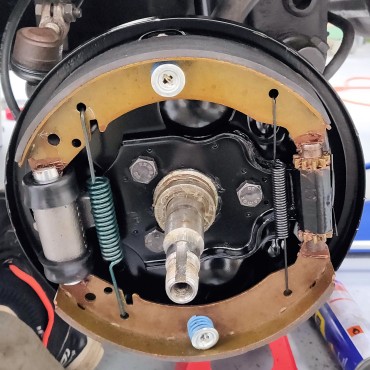 Freins avant droit terminé